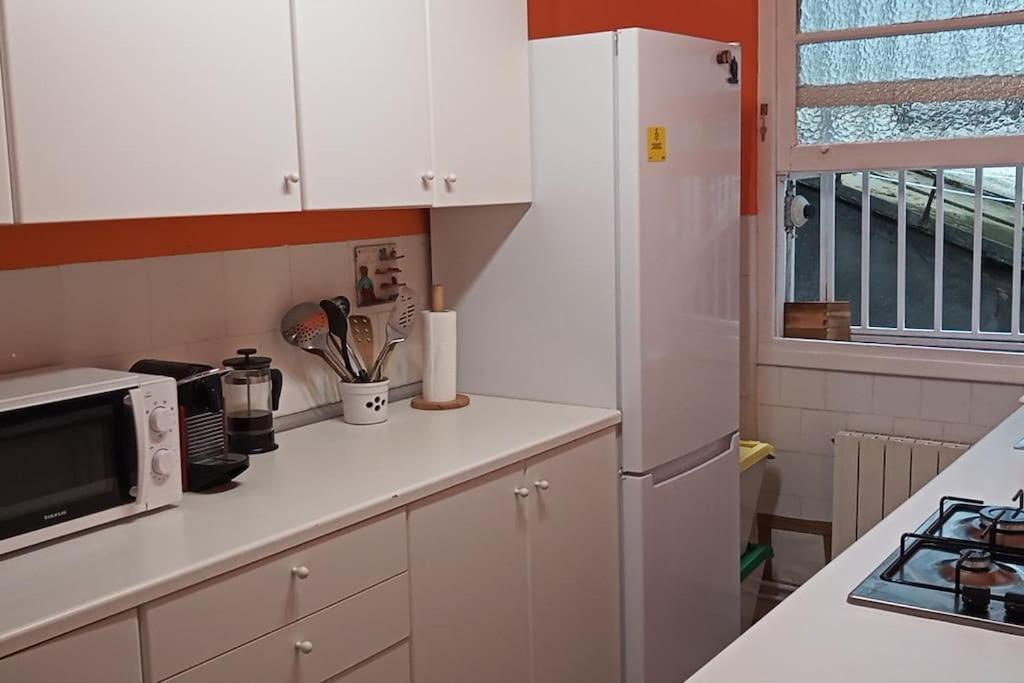 Apartamento Guggenheim Centrico Y Confortable Bilbao Eksteriør billede
