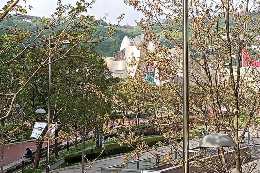 Apartamento Guggenheim Centrico Y Confortable Bilbao Eksteriør billede