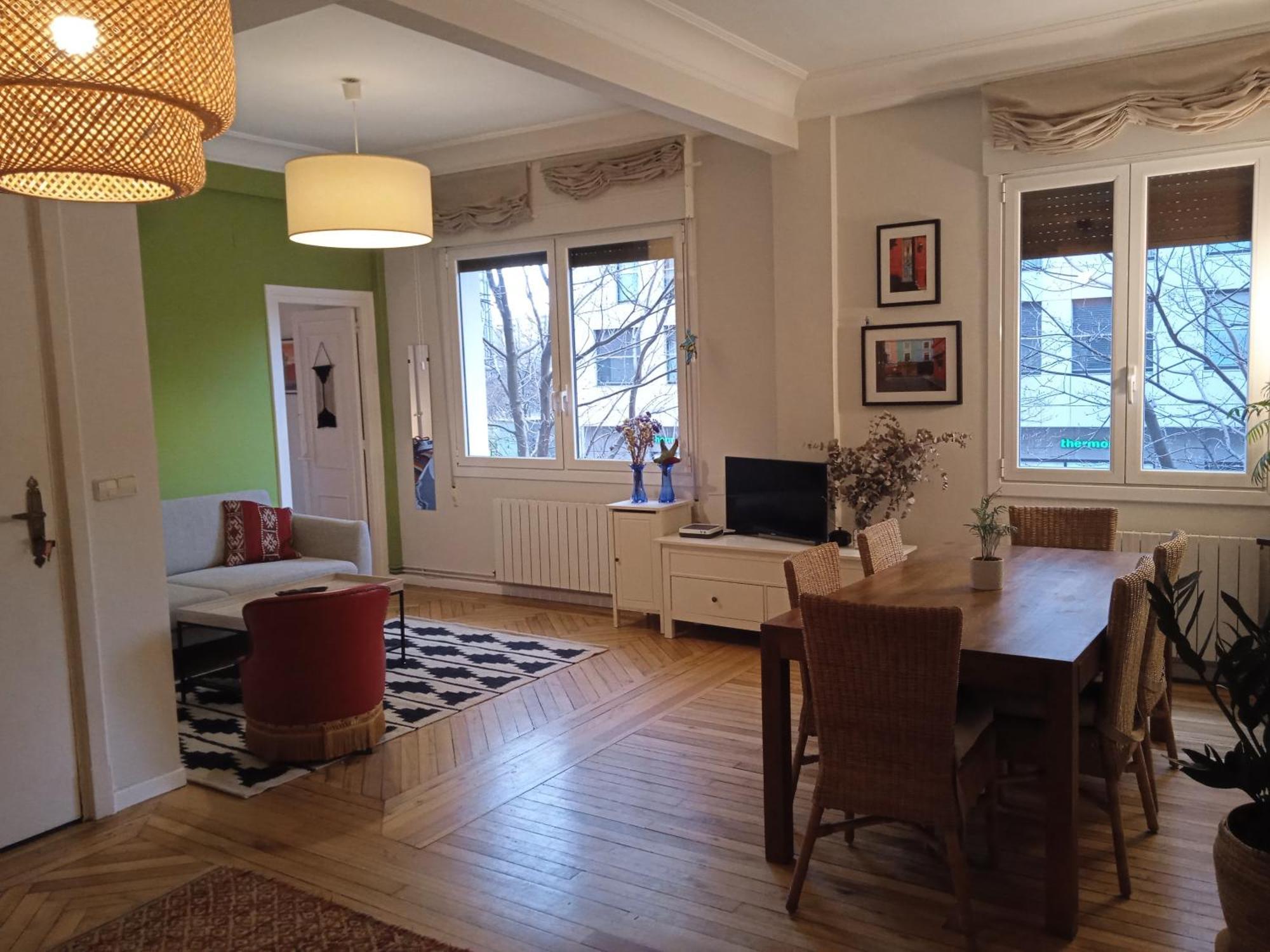 Apartamento Guggenheim Centrico Y Confortable Bilbao Eksteriør billede